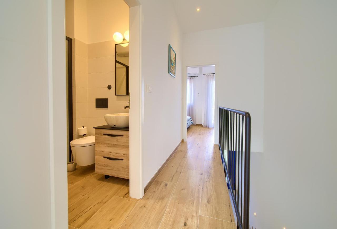 Apartman Placa นยีวีเซ ภายนอก รูปภาพ